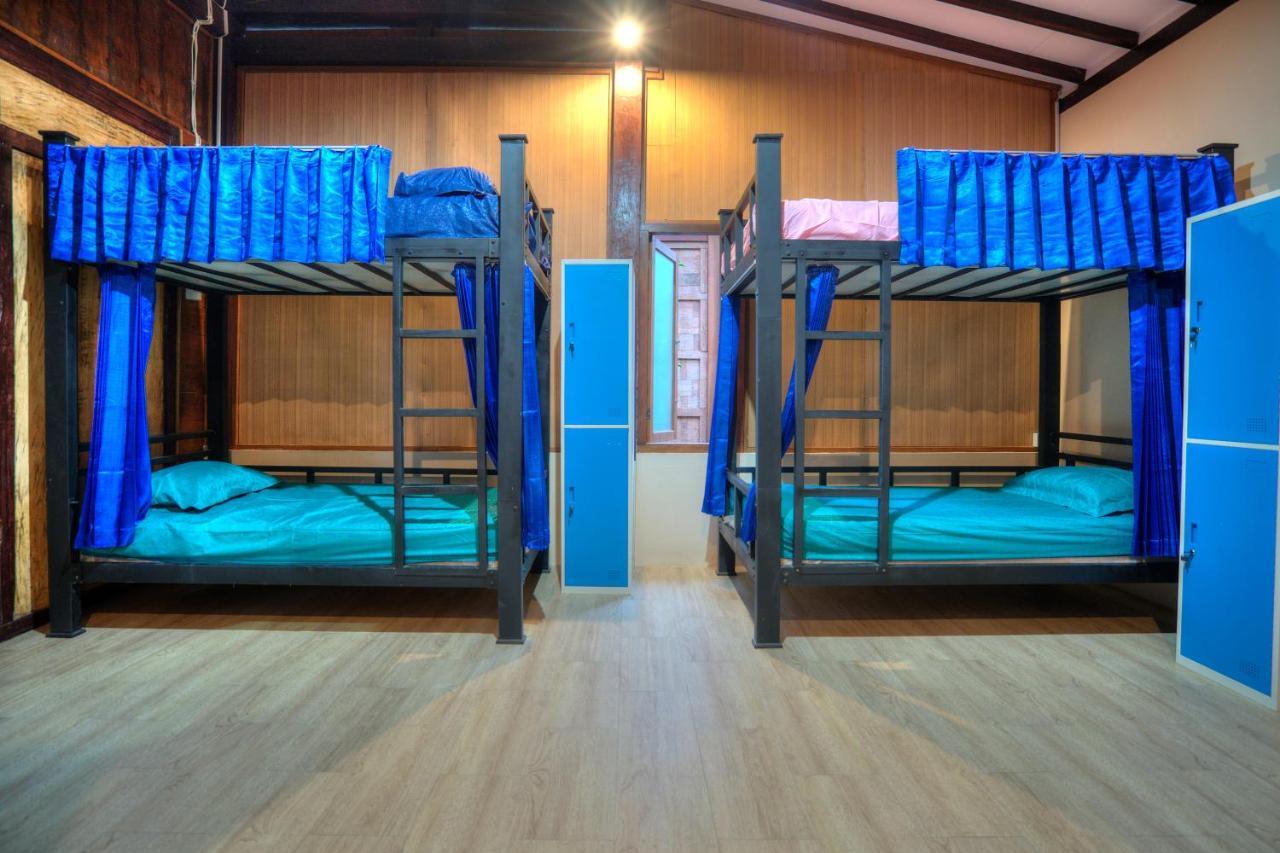Bata Merah Homestay Бануванги Екстериор снимка
