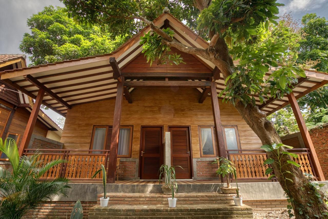 Bata Merah Homestay Бануванги Екстериор снимка