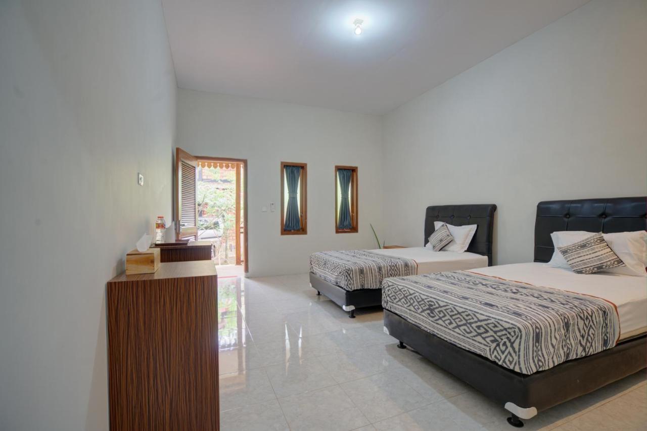 Bata Merah Homestay Бануванги Екстериор снимка