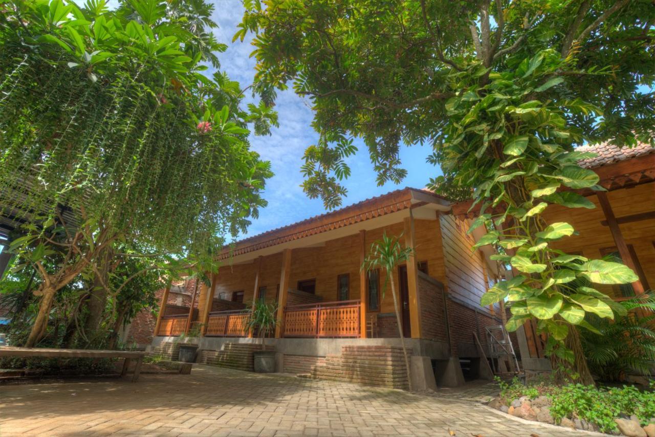 Bata Merah Homestay Бануванги Екстериор снимка