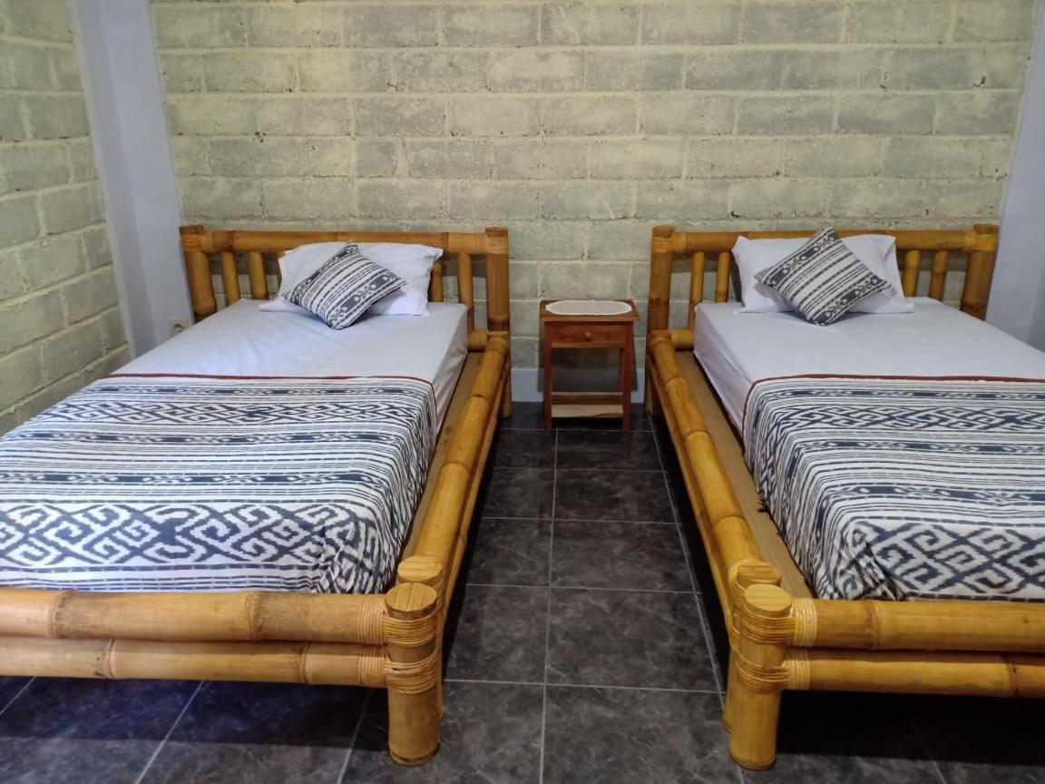 Bata Merah Homestay Бануванги Екстериор снимка