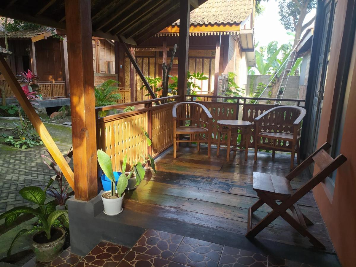 Bata Merah Homestay Бануванги Екстериор снимка