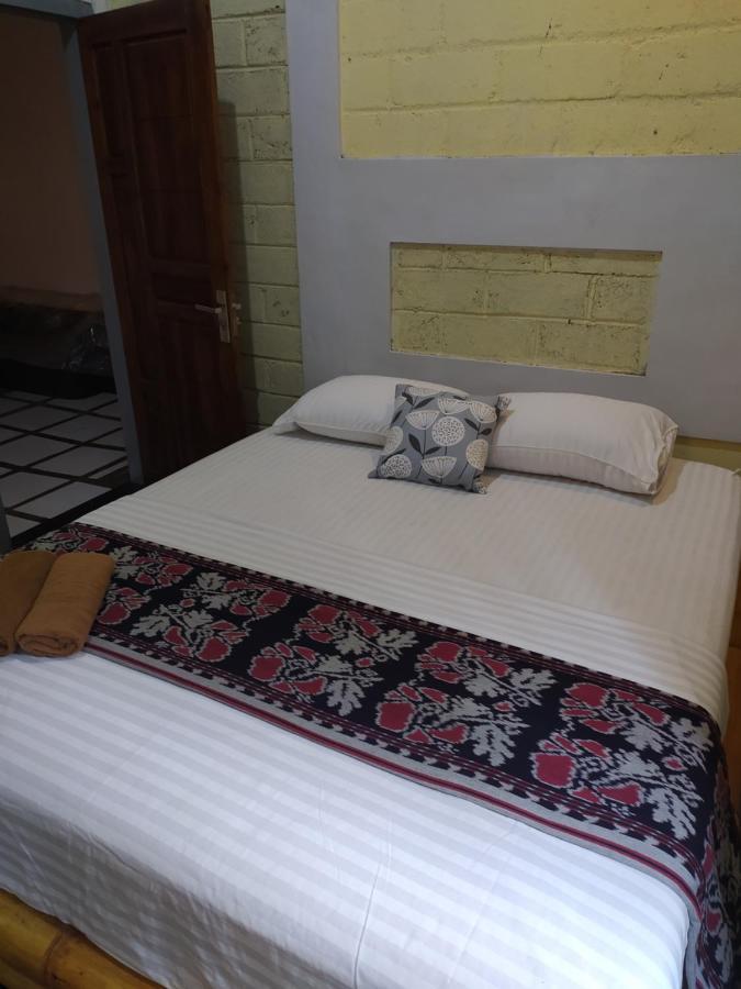 Bata Merah Homestay Бануванги Екстериор снимка